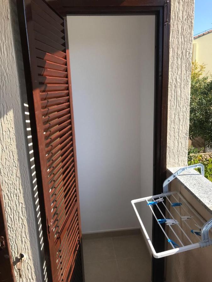 Jurisic Apartments Novalja Eksteriør bilde
