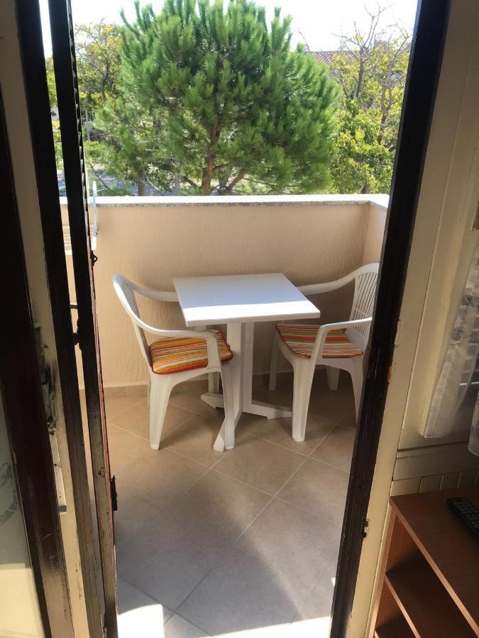 Jurisic Apartments Novalja Eksteriør bilde