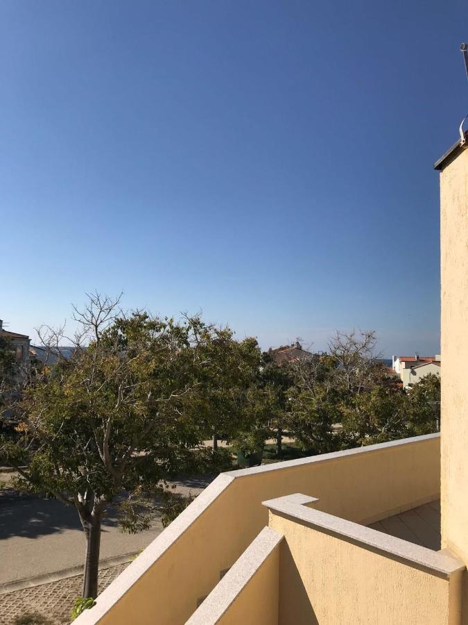 Jurisic Apartments Novalja Eksteriør bilde