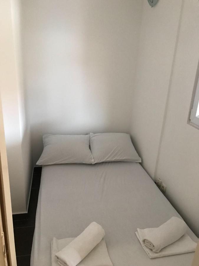 Jurisic Apartments Novalja Eksteriør bilde