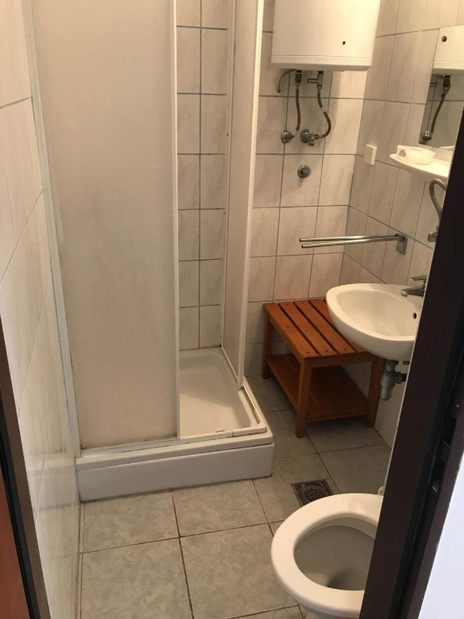 Jurisic Apartments Novalja Eksteriør bilde
